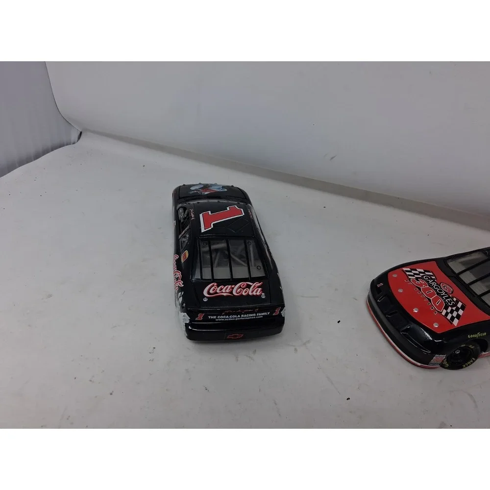 1:24 Action Dale Earnhardt/Coca Cola 1998 Monte Carlo + 1997 Gargoyles Pontiac H